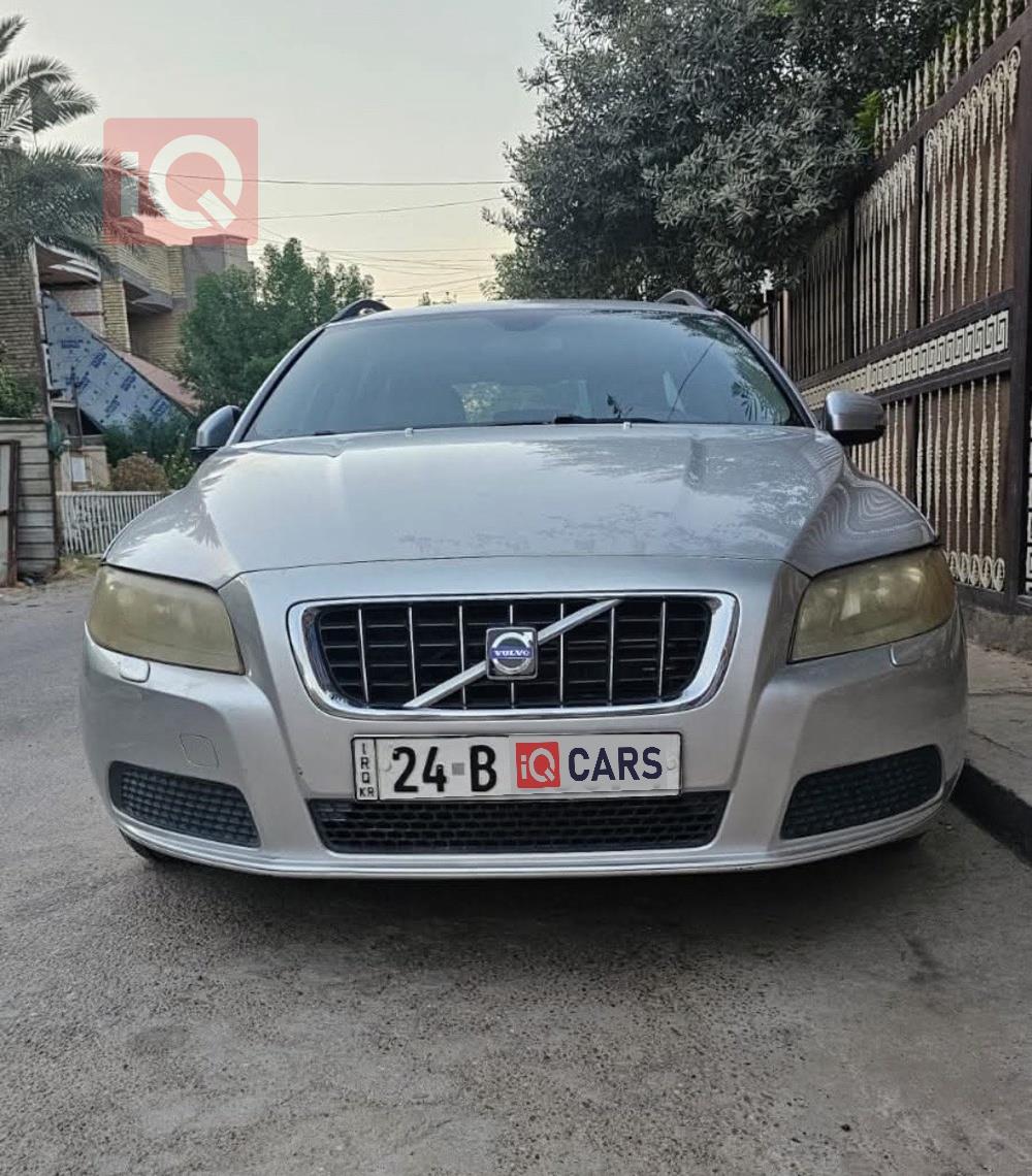 فولفو V70